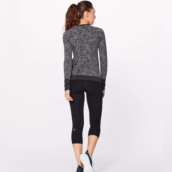 Lululemon Rest Less Pullover- size 8 - Picture 9 of 9